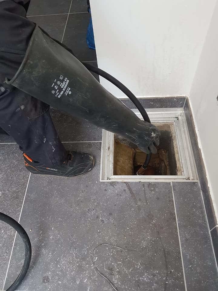 Debouchage egouts toilette